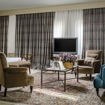 Gran Hotel La Perla Pampeluna Zewnętrze zdjęcie A living room