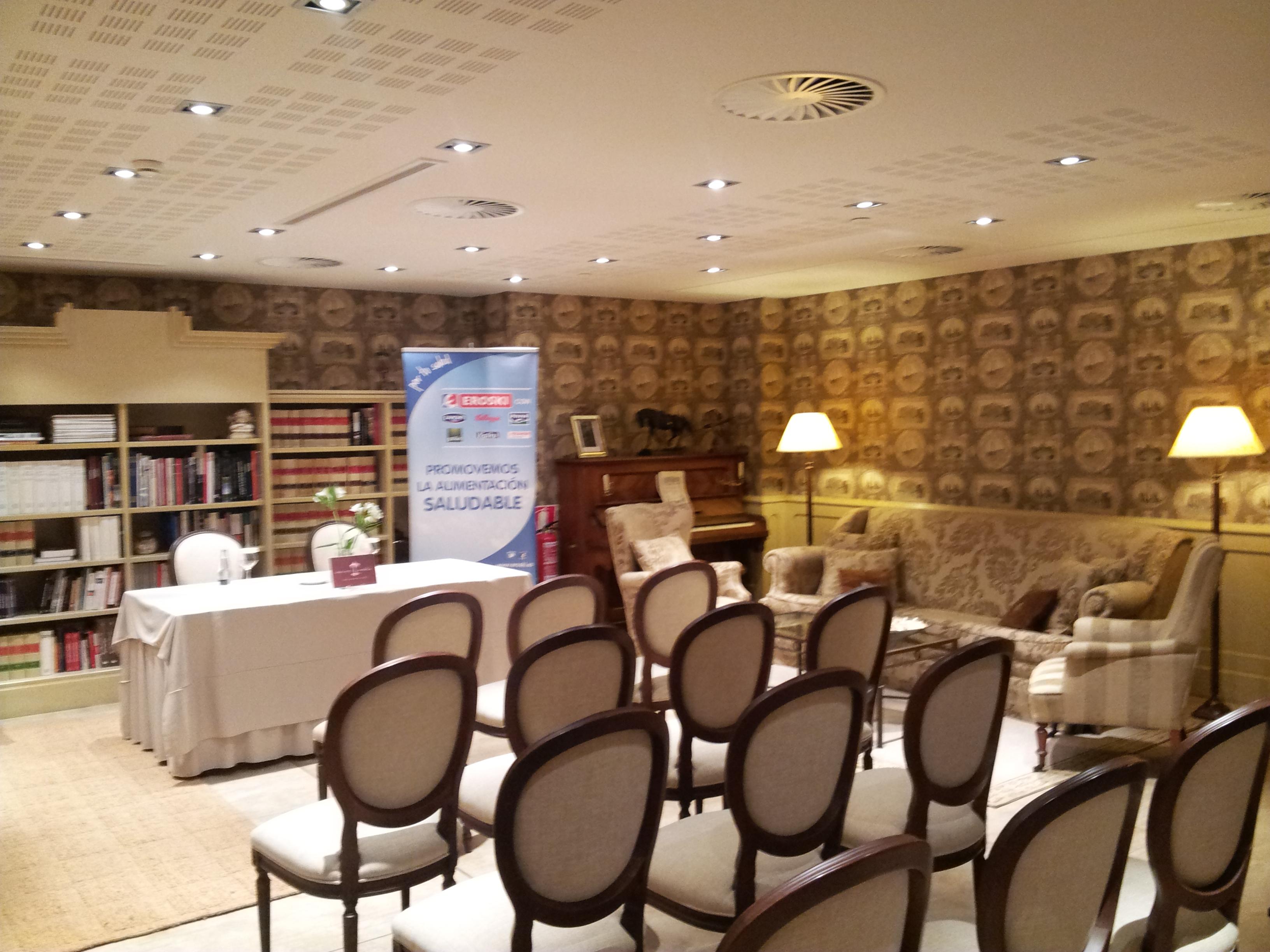 Gran Hotel La Perla Pampeluna Zewnętrze zdjęcie Library